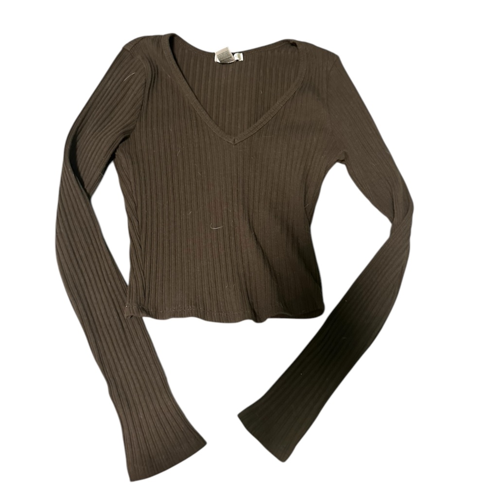 Dark olive green women’s long sleeve. Used, excellent condition
